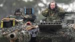 Gahar! Aksi Tank Leopard Jerman Unjuk Kemampuan Tempur