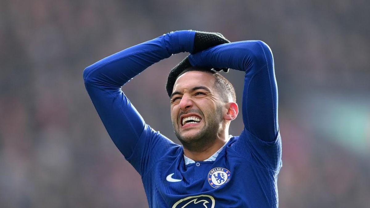 Hakim Ziyech belum juga pindah ke Al Nassr. (Foto: Getty Images/Laurence Griffiths)