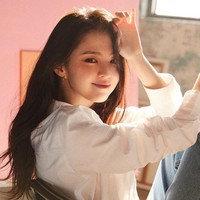 Lewat akun Instagram, Han So Hee mengunggah videonya bersama Cha Eun Woo. Unggahannya sontak dibanjiri penggemar. Tak sedikit yang berharap keduanya dipasangkan dalam drama Korea. Foto: dok. Giordano