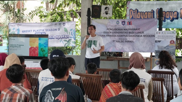 PT Kalbe Farma berkolaborasi dengan Universitas Budi Luhur (UBL), dan Institut Transportasi dan Logistik (ITL) Trisakti. Mereka gelar edukasi pengolahan sampah.