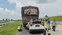 Peristiwa ini mengakibatkan 2 orang penumpang HR-V tewas. (Dok. Polresta Deli Serdang)