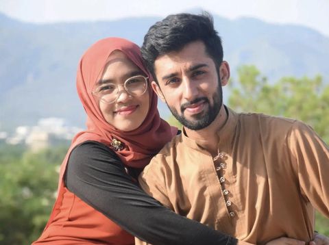Kisah pasangan beda negara viral, Desy Aulia Rachmawati menikah dengan pria asal Pakistan, Muzammil khan