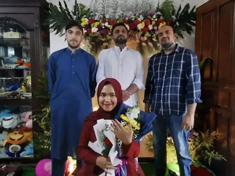 Kisah pasangan beda negara viral, Desy Aulia Rachmawati menikah dengan pria asal Pakistan, Muzammil khan