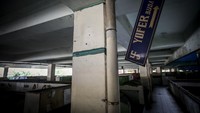 Suasana lantai 3 Pasar Tanah Abang Blok G yang terbengkalai, Jakarta, Kamis (2/2/2023).  