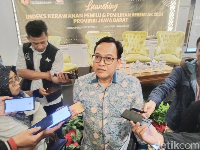 Kordiv Pengawasan dan Hubungan Antar Lembaga Bawaslu Jabar Zaki Hilmi