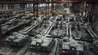 Tank Leopard sendiri terbagi menjadi dua tipe yakni tipe 1 dan 2. Leopard 1 beroperasi sejak 1965-1979. Sementara itu, tank Leporad 2 pertama kali diperkenalkan pada 1979 dan sudah mengalami sejumlah pembaruan sejak itu.   