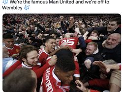 Meme Fans MU Girang Mau Buka Puasa Gelar