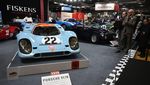 Melihat Deretan Mobil Klasik di Pameran Retromobile Paris