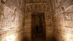 Mengagumi Keindahan Ukiran Kuil Dendera Mesir Kuno
