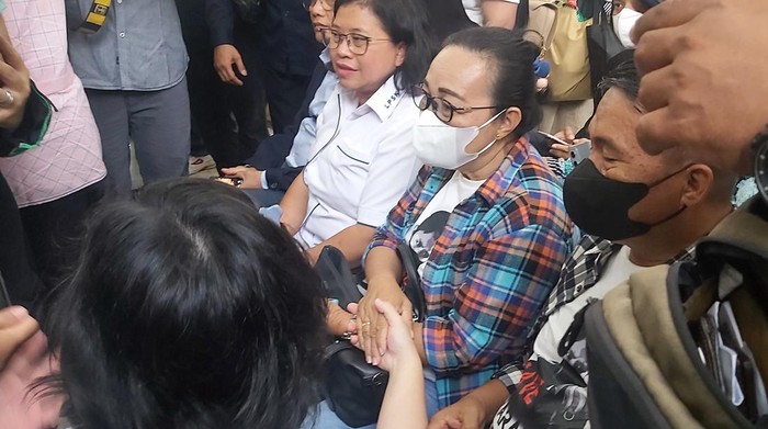 Ortu Bharada Eliezer hadiri sidang duplik (Dwi-detikcom)