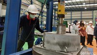 Pada 2023 ini ditargetkan produksi pabrik bisa mencapai 14 ribu unit per tahunnya. Selaras dengan peningkatan produksi tersebut, pabrik dapat menyerap tenaga kerja lebih banyak. Semula karyawan pabrik berjumlah 200, nantinya setelah beroperasi penuh bisa capai 400-500 orang karyawan.  