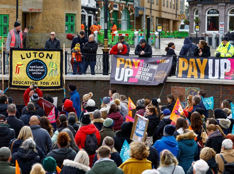 Potret Demo Besar di Inggris! Guru, PNS, hingga Masinis Tuntut Naik Gaji