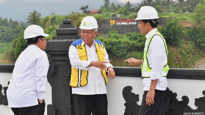 Presiden Joko Widodo (Jokowi) meresmikan Bendungan Tamblang atau Bendungan Danu Kerti di Buleleng, Bali, Kamis (2/2). Bendungan ini dibangun sejak 2018 dengan nilai anggaran Rp820 miliar.