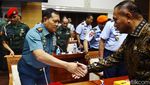 Momen Panglima TNI Rapat Perdana di Komisi I DPR