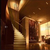 Rumah yang memiliki interior mewah itu sontak mengingatkan netizen Korea dengan lokasi syuting drama Korea The Penthouse. Foto: Instagram