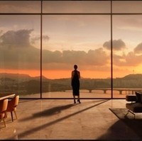 Inilah pemandangan Sungai Han yang terlihat dari rumah Song Joong Ki dan Katy Louise Saunders. Pasangan suami istri itu baru akan pindah ke rumah barunya pada Desember 2023. Foto: Instagram