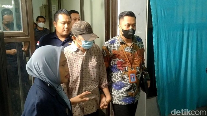 Salah satu tersangka kasus peredaran sabu di Pekalongan, Kamis (2/2/2023).