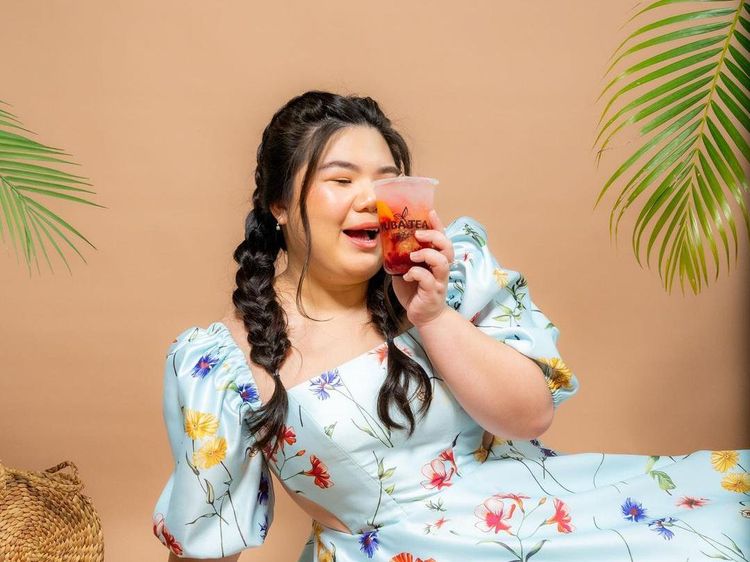 Shani Amelia, Selebgram Kocak yang Punya Bisnis Teh Kekinian