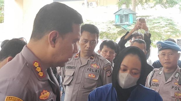Tampang Wanita Penipu Selebgram Bogor Rp 200 Juta dengan Modus Umrah (M Sholihin/detikcom)