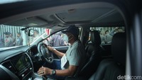AKBP (Purn) Eko Setio BW, yang terlibat dalam kecelakaan, hadir dalam rekonstruksi tersebut.