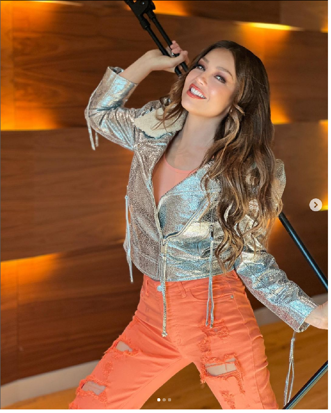 Thalia mengungkapkan tak pernah mengira sosok Marimar yang diperankannya 28 tahun lalu akan melekat terus pada dirinya hingga kini. Baginya itu adalah sebuah prestasi yang membahagiakan. Foto: Instagram