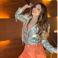 Thalia mengungkapkan tak pernah mengira sosok Marimar yang diperankannya 28 tahun lalu akan melekat terus pada dirinya hingga kini. Baginya itu adalah sebuah prestasi yang membahagiakan. Foto: Instagram