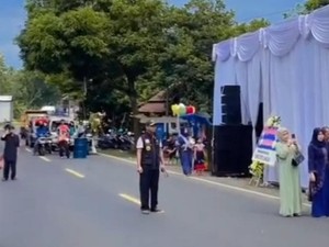 4 Viral di Ciamis: Perjodohan Massal hingga Nikah Tutup Jalan Nasional