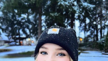 Daftar berikutnya datang dari streamer imut TheNicoleT - 1,3 juta follower. Foto: (Instagram).