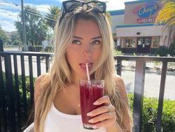 12 Streamer Twitch yang Melebarkan Sayap ke OnlyFans