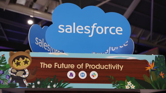 Salesforce Inc. signage during the Singapore FinTech Festival in Singapore, on Thursday, Nov. 3, 2022. The conference runs through Nov. 4. Photographer: Lionel Ng/Bloomberg via Getty Images