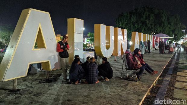 Alun-alun Ciamis, lokasi dan fasilitasnya.