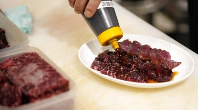 Berburu Sajian Daging Ikan Paus di Jepang, Mau Coba?