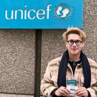 Deris dilahirkan di Bandung pada 4 Mei 1997. Namun ia dibesarkan di Ciamis. Mualo dari TK hingga SMA, Deris menempuh pendidikannya di Ciamis. Sebelumnya ketika SMP dan SMA Deris sendiri sudah pernah ikut pertukaran pelajar ke luar negeri. Foto: Instagram/@derisnagara