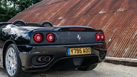 Ferrari 360 Spider rata-rata berharga sekitar £60.000 (Rp 1 miliaran dengan nilai tukar saat ini) di Inggris akhir-akhir ini. Tetapi, berkat sumber asal mobil ini, dan kondisinya yang terawat. Jika Anda ingin mengendarai mobil bekas David Beckham, Anda harus membayar £110.000 (atau sekitar nyaris Rp 2 miliar). Foto: Dok. Petrol Heads