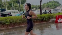 Gisel sampai basah kuyup karena latihan ini. Foto: Instagram Gisel