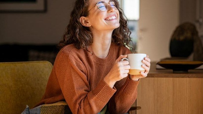 Ilustrasi Minum Kopi