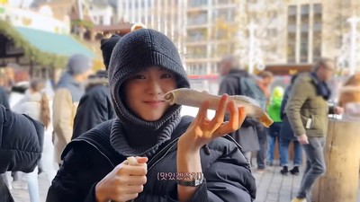 10 Potret Kulineran Seru Jisoo BLACKPINK di Eropa Usai Konser