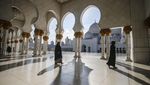 Kemegahan Masjid Agung Sheikh Zayed yang Dikunjungi Jennie Blackpink