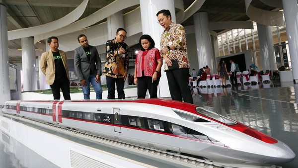Kolaborasi GoTo-KCIC Permudah Akses Masyarakat Naik Kereta Cepat