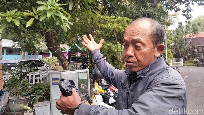 lokasi percobaan bunuh diri di pohon mangga depan polsek gubeng