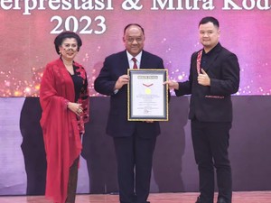 Ketum KONI Pusat Marciano Norman Pecahkan Rekor Muri