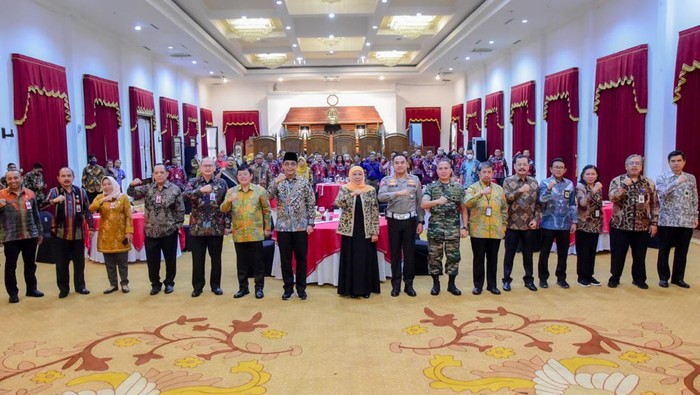 Pemprov Jatim MoU dengan Dirjen Pajak, Khofifah Ungkap Tujuannya