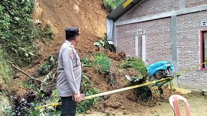 Tebing Longsor Timpa Rumah di Mamasa Sulbar, 2 orang tewas