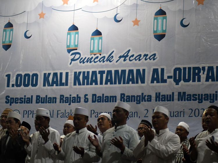 Sambut Bulan Rajab, Santri di Bogor Gelar Seribu Kali Khataman Al-Quran