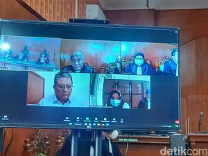 Tangis Eks Ketua DPRD Jabar Cari Keadilan di Kasus Bisnis SPBU