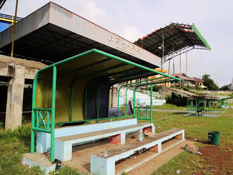 Kondisi Stadion Gelora Kie Raha Ternate Memprihatinkan
