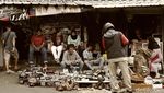 Surga Barang Bekas di Pasar Loak Jakarta