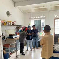 Ini potret dapur yang terlihat sederhana tanpa kitchen set. (Foto: TikTok/@fhcreationdesign)