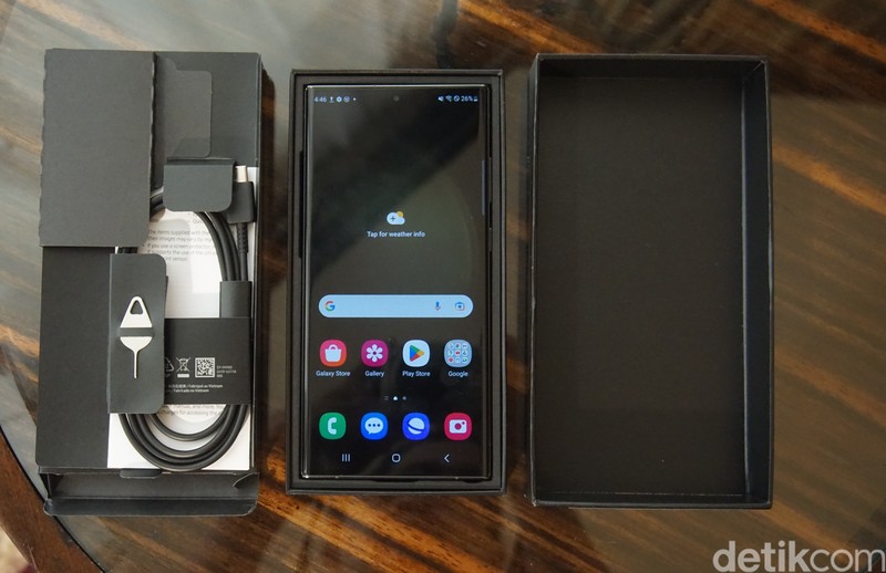 Unboxing Galaxy S23 Ultra