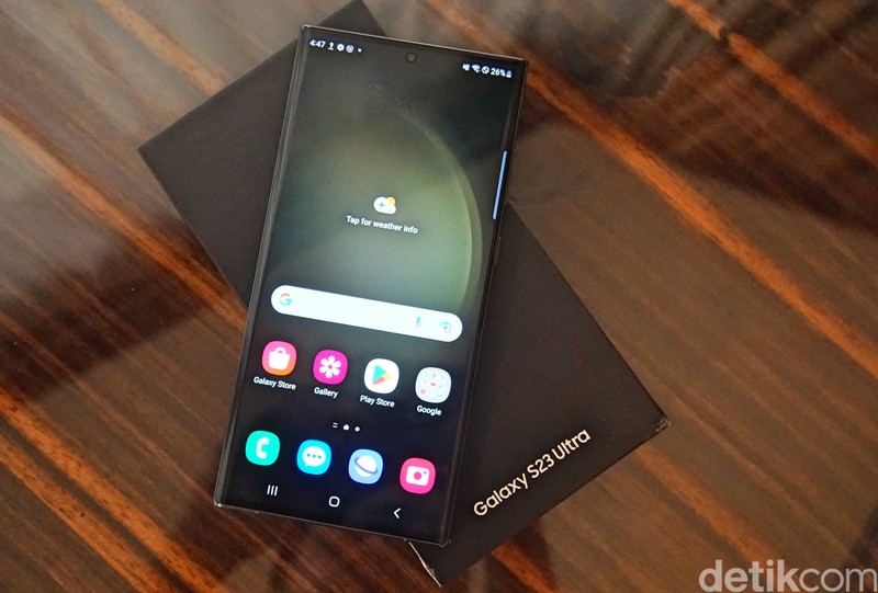 Unboxing Galaxy S23 Ultra